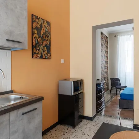 Guesthost - Functional Apartment Piazza Re Di Roma-2